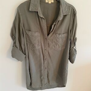 Women’s Sage Button-Up Shirt